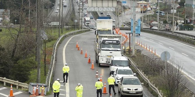 İstanbul'un giriş ve çıkışlarında denetimler devam ediyor