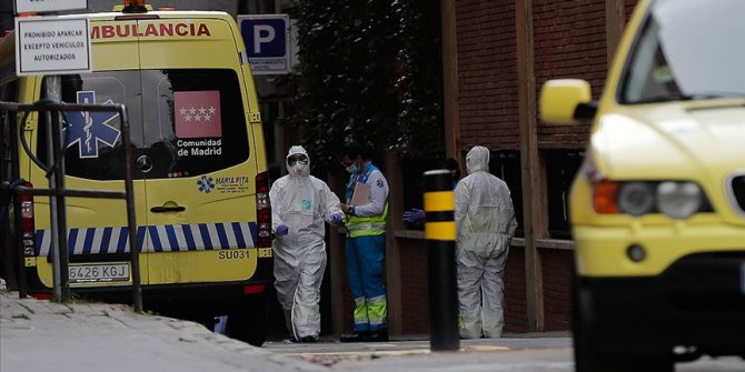 İspanya'da Kovid-19 salgınından ölenlerin sayısı 12 bin 418'e çıktı