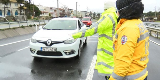 Silivri'den İstanbul'a giriş yapmak isteyenler geri gönderildi