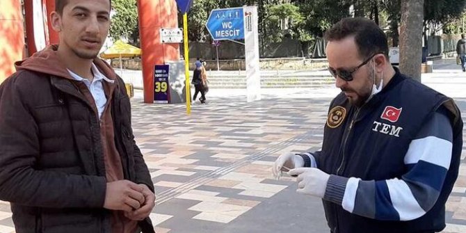 "Kimliğimi gösterince kimse bir şey yapamıyor"