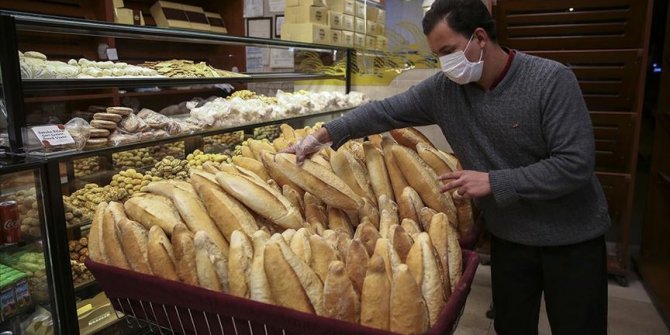 İstanbul'da fırınlar ekmek üretimine başladı