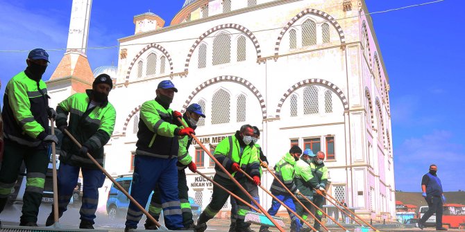 Keçiören Bağlum Karşıyaka Mahallesi dezenfekte edildi