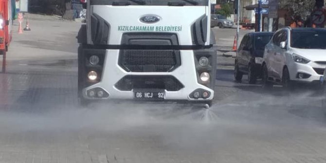 Kızılcahamam’da cadde ve sokaklar yıkanıyor