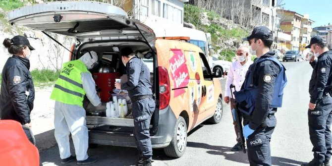 Mamak Belediyesi’nden emniyet mensuplarına ikram