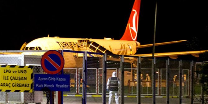 İspanya'dan 93 Türk vatandaşını getiren uçak Samsun Çarşamba Havaalanı'na indi