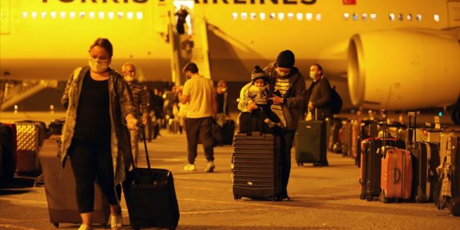 Fas'tan 277 Türk vatandaşı THY uçağıyla Ankara'ya getirildi