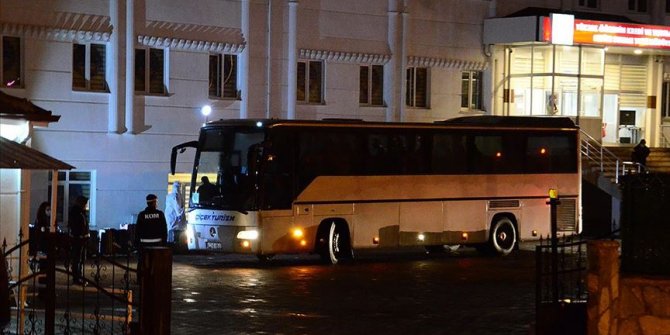 Suudi Arabistan'dan 618 Türk vatandaşı yurda getirildi
