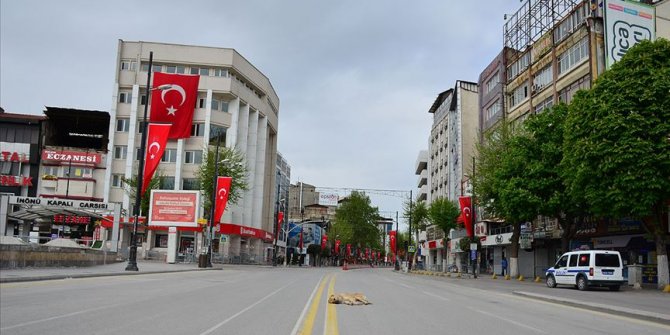 Yurt genelinde 'Evde kal' çağrısına büyük oranda uyuluyor