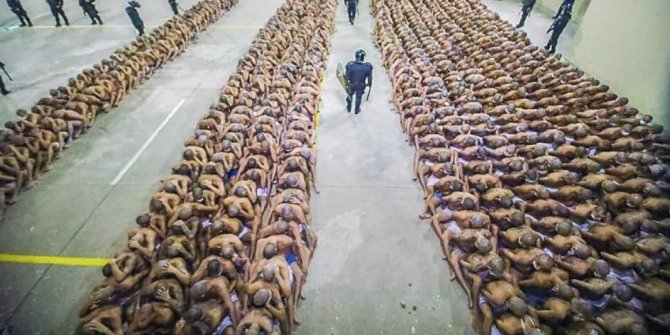 El Salvador'da çete üyelerine hücre cezası