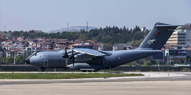 ABD'ye tıbbi yardımları taşıyan askeri kargo uçağı Ankara'dan havalandı