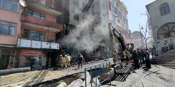 Beylikdüzü'nde altyapı çalışmaları sırasında yangın