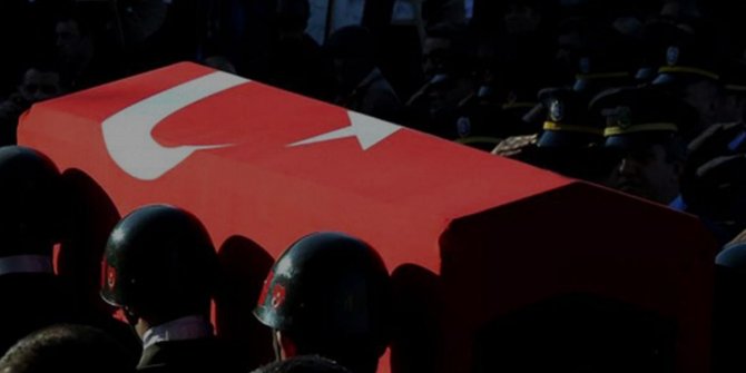 Bitlis'te PKK'lı teröristlerle çıkan çatışmada 2 asker şehit oldu,