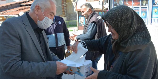 Başkan Yalçın'dan Güdüllüler'e maske