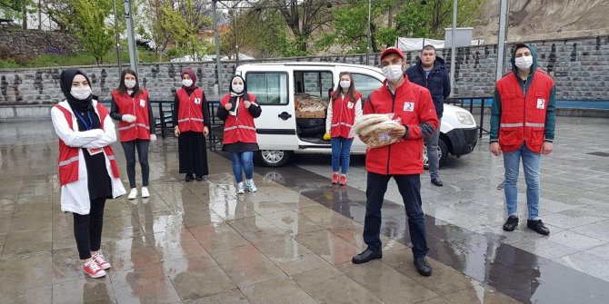 Kızılcahamam'da 1500 bazlama dağıtıldı