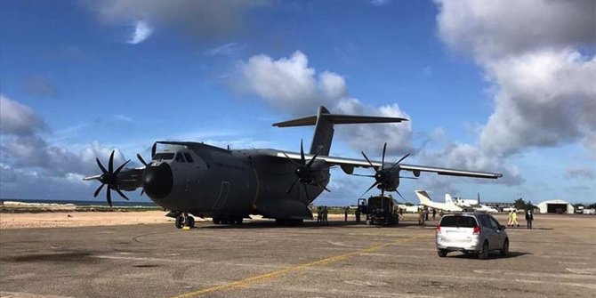 Türkiye'nin tıbbi yardım malzemeleri Somali'ye ulaştı