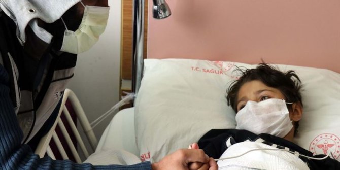 Kalp hastası Suriyeli küçük Rabi Türkiye'de şifa bulacak