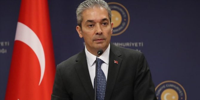 Sözcü Aksoy: Yunan bakanı taşıyan helikopterin tacizi söz konusu değil