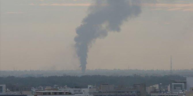 Libya ordusu hava unsurları Hafter milislerine ikmal için gönderilen yakıt tankerlerini vurdu