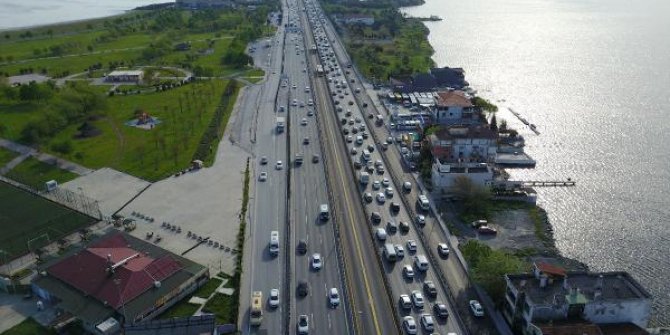 D-100'deki trafik yoğunluğu havadan görüntülendi