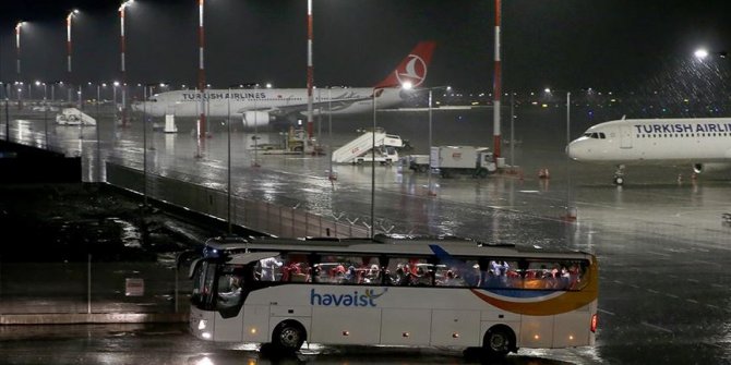 Arjantin ve Brezilya'daki Türk vatandaşları İstanbul'a getirildi