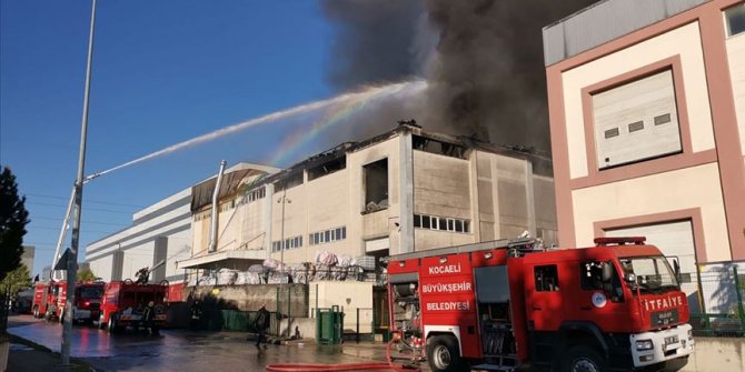 Kocaeli'de fabrika yangını