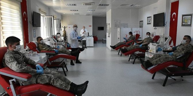 Koronavirüsü yenen 9 jandarma personelinden immün plazma bağışı