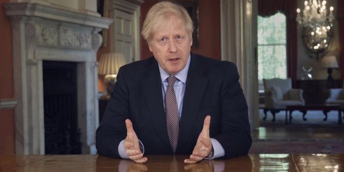 Boris Johnson: Koronavirüs aşısı hiç gelmeyebilir