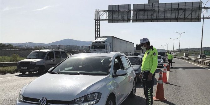 İstanbul'a araç giriş-çıkışları denetleniyor