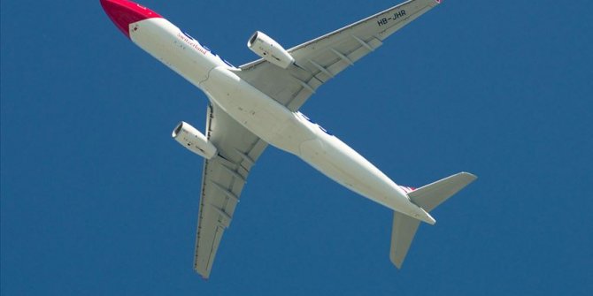 Türk hava sahasından transit üst geçişler, koronavirüs nedeniyle yüzde 35,6 azaldı