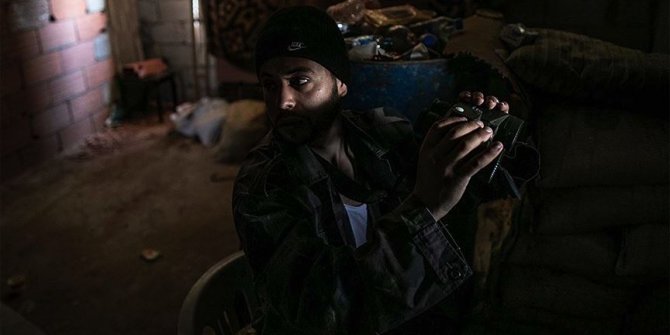 Libya ordusu hava unsurları, Vatiyye Askeri Hava Üssü'ne 3 saldırı düzenledi