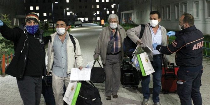Erzurum'da karantina süresi dolan 264 kişi evlerine uğurlandı