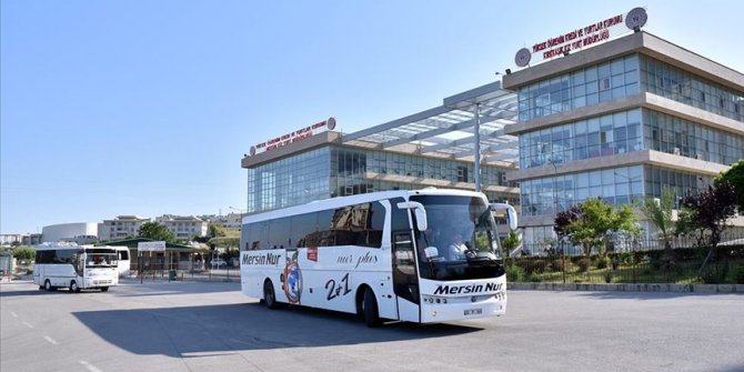 Mersin'de karantina süresi dolan 170 kişi evlerine uğurlandı