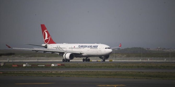 THY uçağı, 79 yolcusuyla New York'a hareket etti