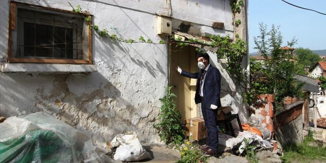 Kastamonu Vakıflar Bölge Müdürlüğü her ay 2 bin 800 kişiye yardım kolisi ulaştırıyor