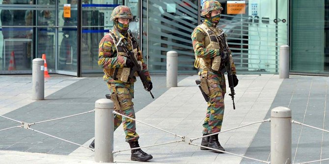 Belçika'da askerler sokaktan çekiliyor