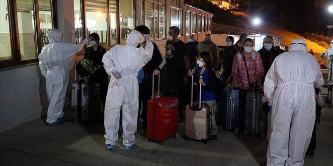ABD'den Türkiye'ye getirilen 288 Türk vatandaşı Trabzon'daki yurda yerleştirildi
