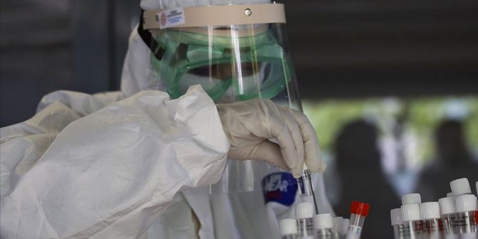 Van'da taziye evinde bir araya gelen 12 kişinin Kovid-19 testi pozitif çıktı