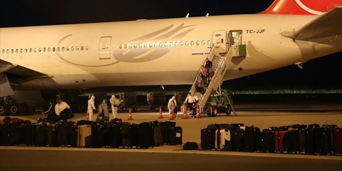 ABD'deki 296 Türk vatandaşı Türkiye'ye getirildi