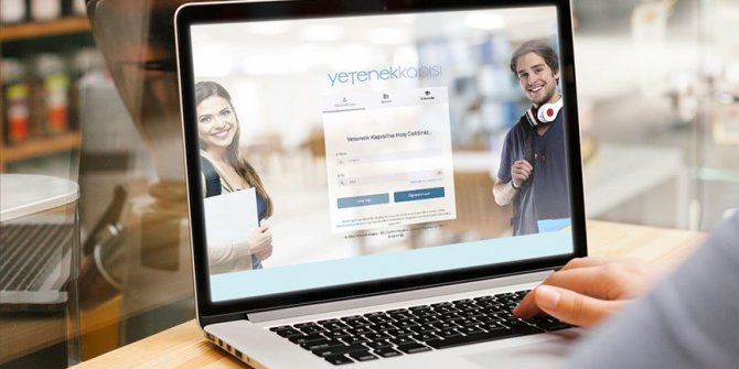 Çevrim içi kariyer platformu 'Yetenek Kapısı' tarafların kullanımına açıldı