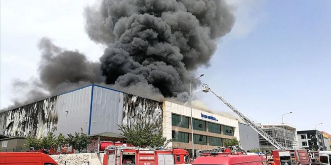 Ankara'da tıbbi ekipman fabrikasında yangın