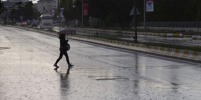Meteorolojiden bazı bölgeler için yağış uyarısı