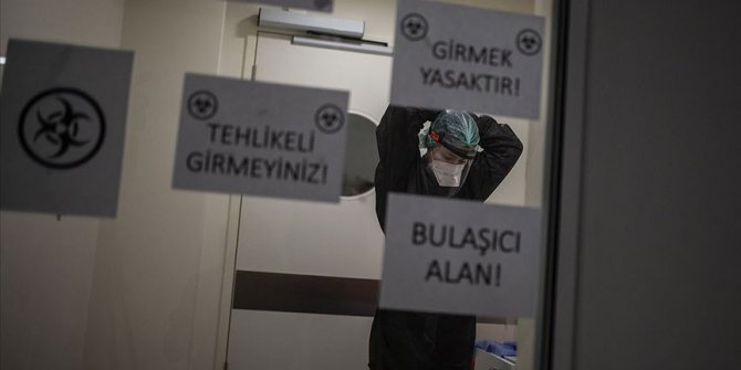 Türkiye'nin koronavirüsle mücadelesinde son 24 saatte yaşananlar