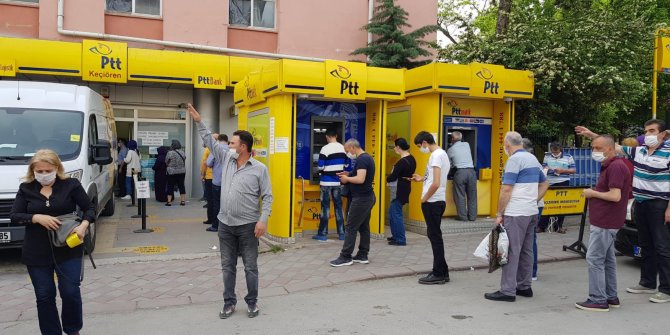 PTT’lerde bayram öncesi yoğunluk