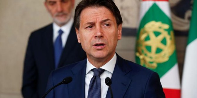 "Aşı bulununcaya kadar bekleyemeyiz"