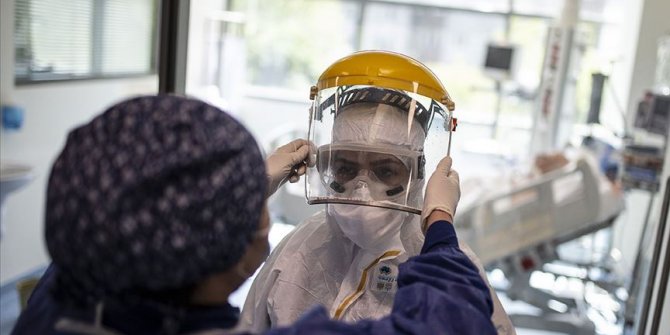 Türkiye'nin koronavirüsle mücadelesinde son 24 saatte yaşananlar