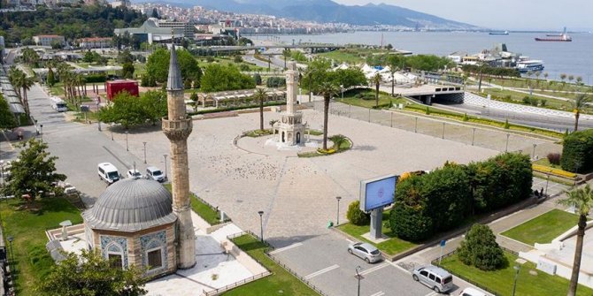 İzmir’de merkezi ezan sistemi uygulamasına geçici bir süreyle son verildi