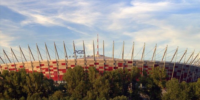 Polonya Futbol Federasyonundan 'maçlar seyircili oynansın' talebi