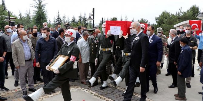 İdlib'de şehit olan Teğmen Canbert Tatar son yolculuğuna uğurlandı