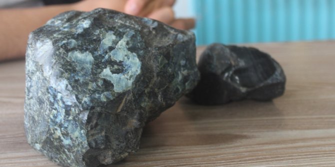 Türkiye'de düşen göktaşının Erzurum'da bulunduğu iddia edildi