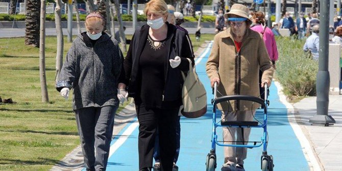 İçişleri Bakanlığı'dan 65 yaş üstü ve 18 yaş altı için genelge